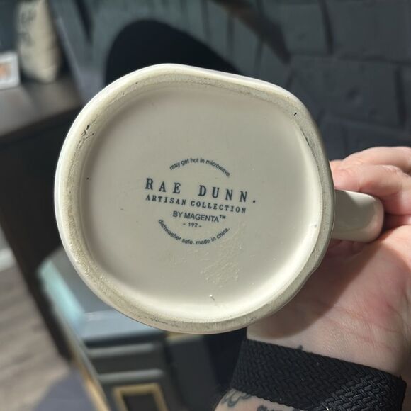 Rae Dunn XOXO Red White Coffee Mug Love - Picture 6 of 6